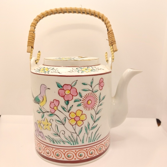 Vintage Teapot Made In Japan Flowers Birds - Picture 1 of 9